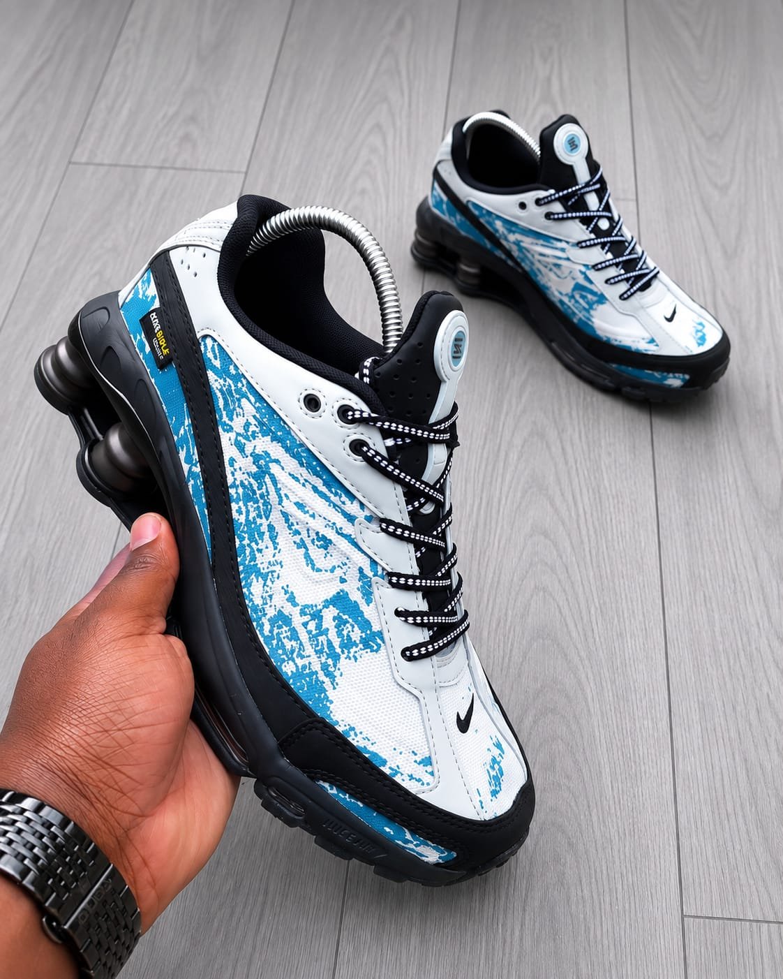 luxury quality sporty sneakers - Image 4