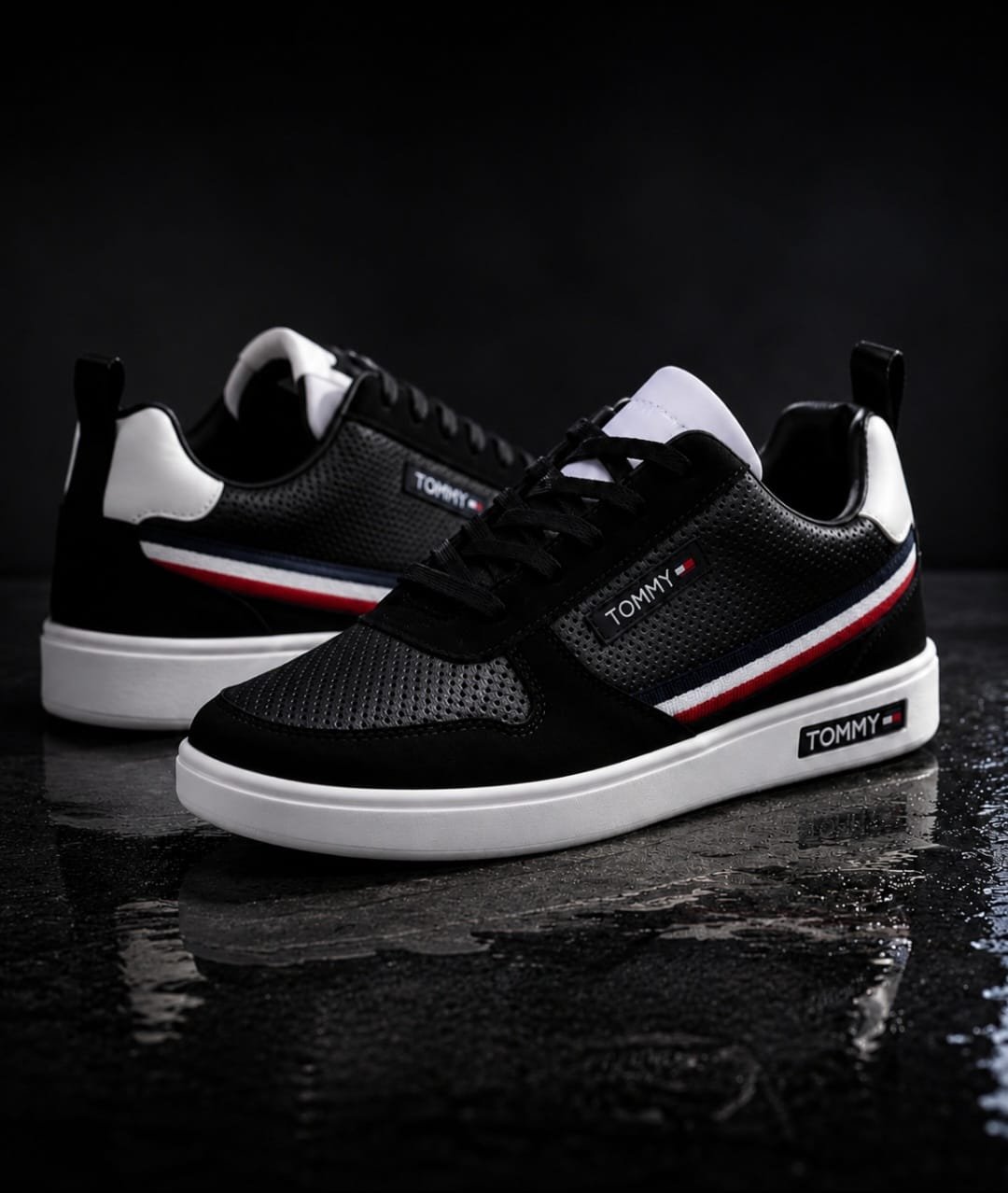 Premium luxurious Sneakers