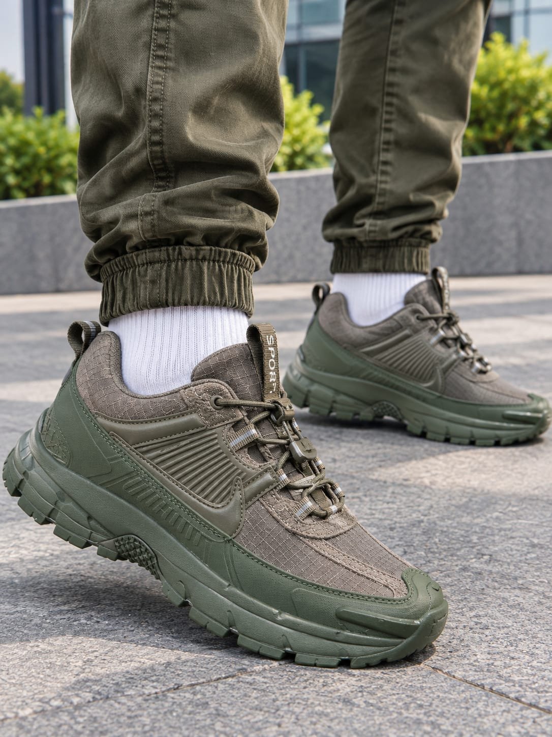 Premium luxurious Sneakers 👟 - Image 2