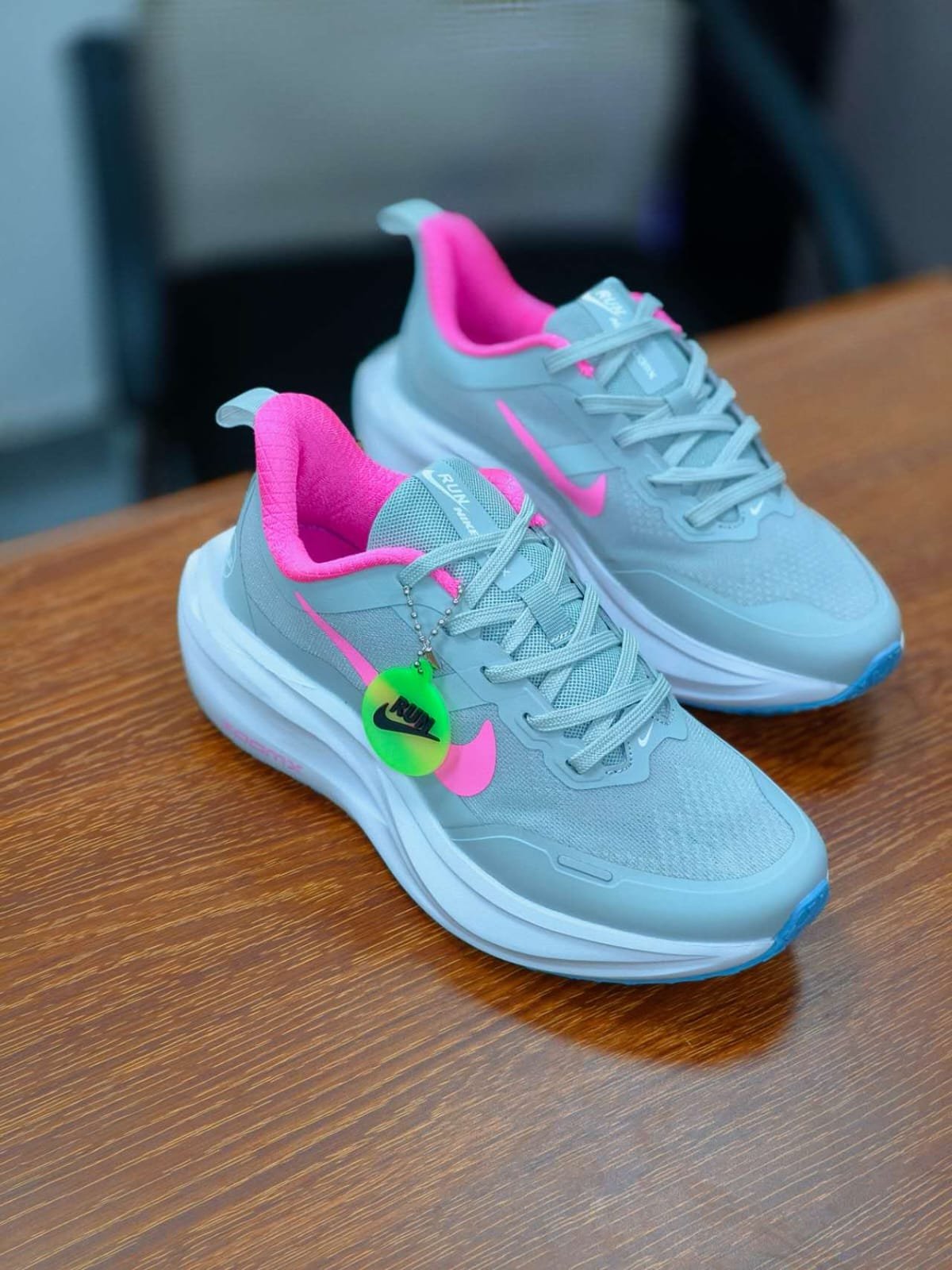 Ladies luxury sports