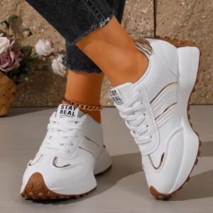 Ladies 🤍 fancy Sneakers